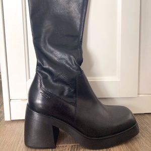 Vagabond Mid Boots Brooke Black Platform 41